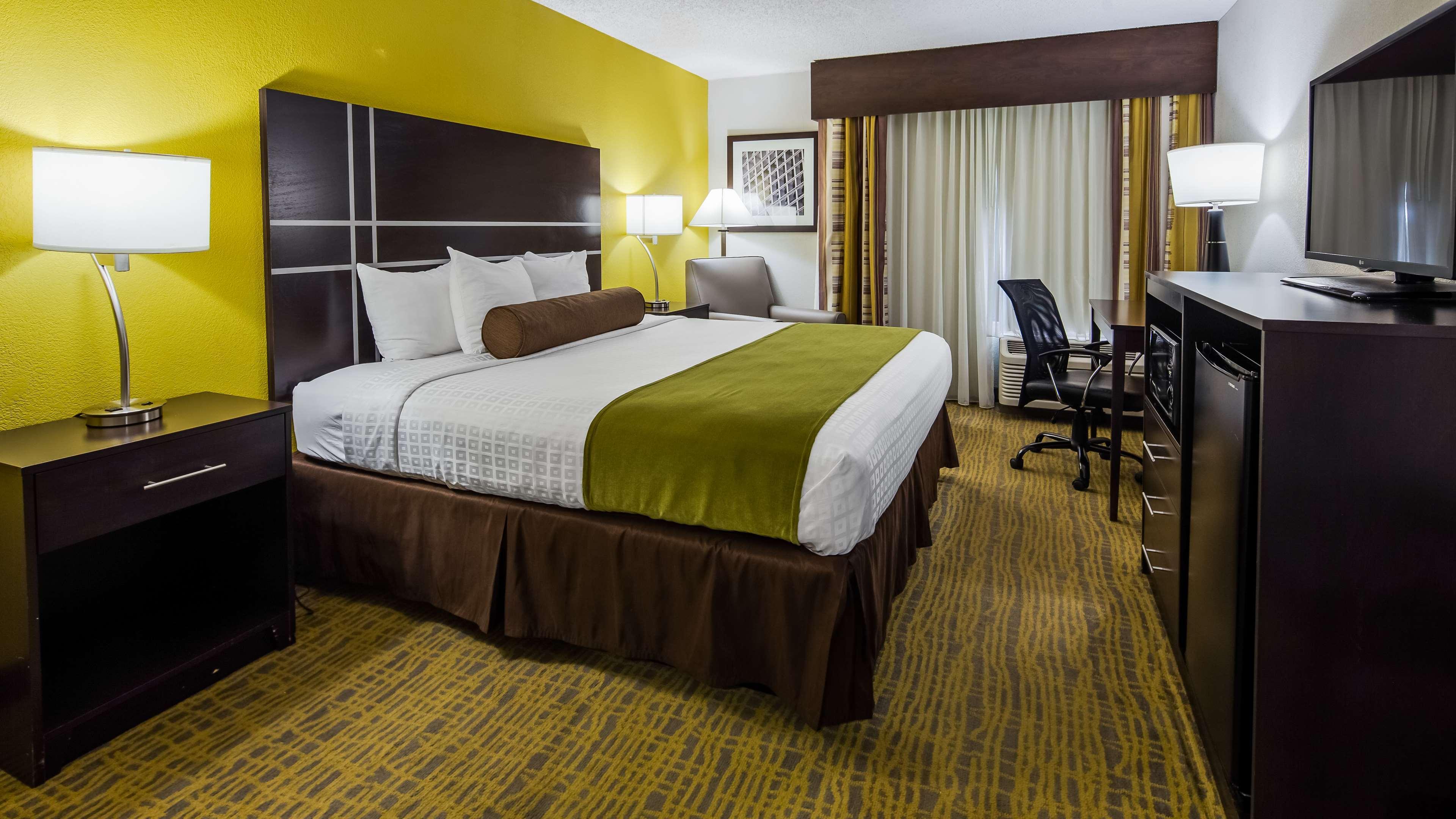 Best Western Plus Hanes Mall Winston-Salem Exterior foto