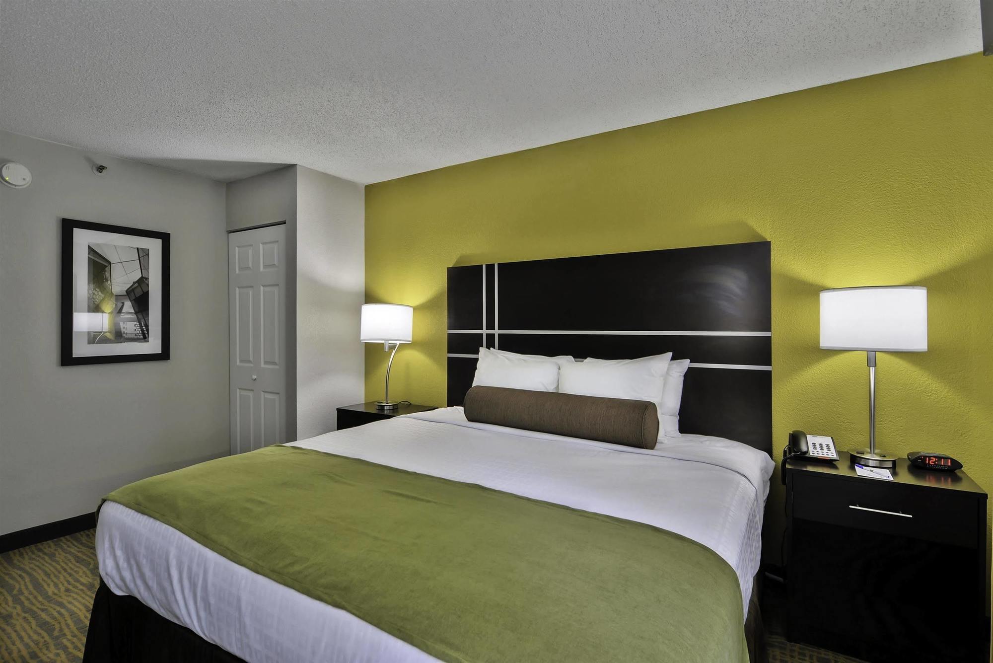 Best Western Plus Hanes Mall Winston-Salem Exterior foto